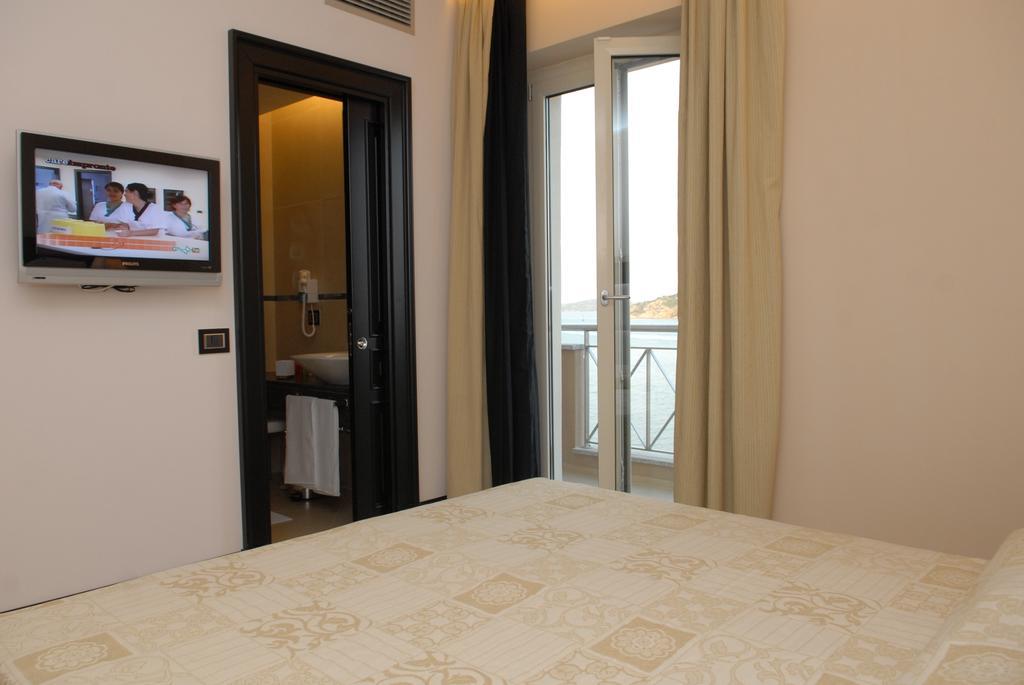 Hotel Excelsior La Maddalena  Kültér fotó