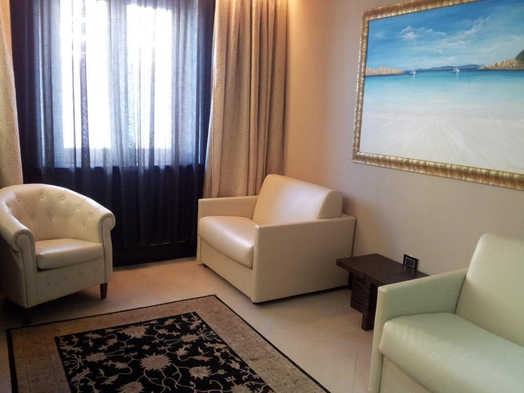 Hotel Excelsior La Maddalena  Kültér fotó